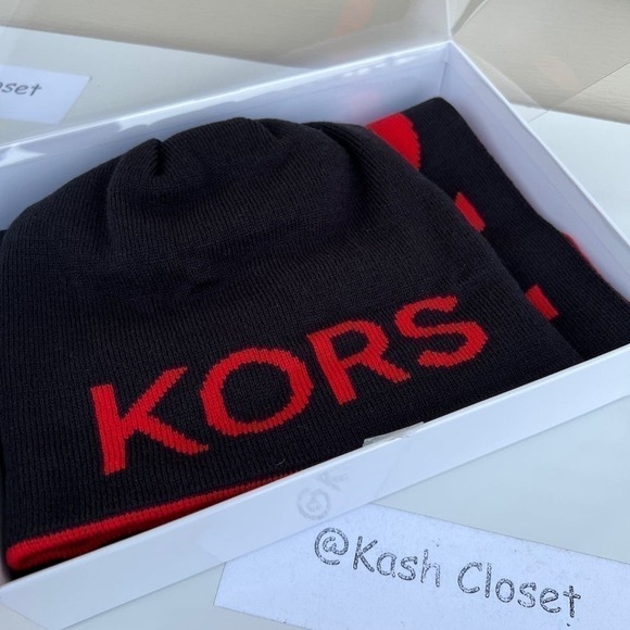Michael Kors Mens Hat ,Scarf Gift Set Black Red - Picture 3 of 6